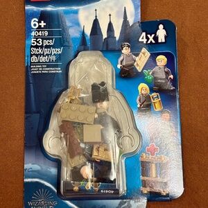 LEGO Harry Potter "Hogwarts Students Accessories" blister pack. UNOPENED